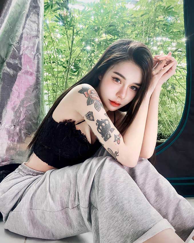 วาร์ป น้องชิชา เน็ตไอดอลสาวหน้าคมสุดแซ่บ สวยฮอตสะกดทุกมุมมอง 9