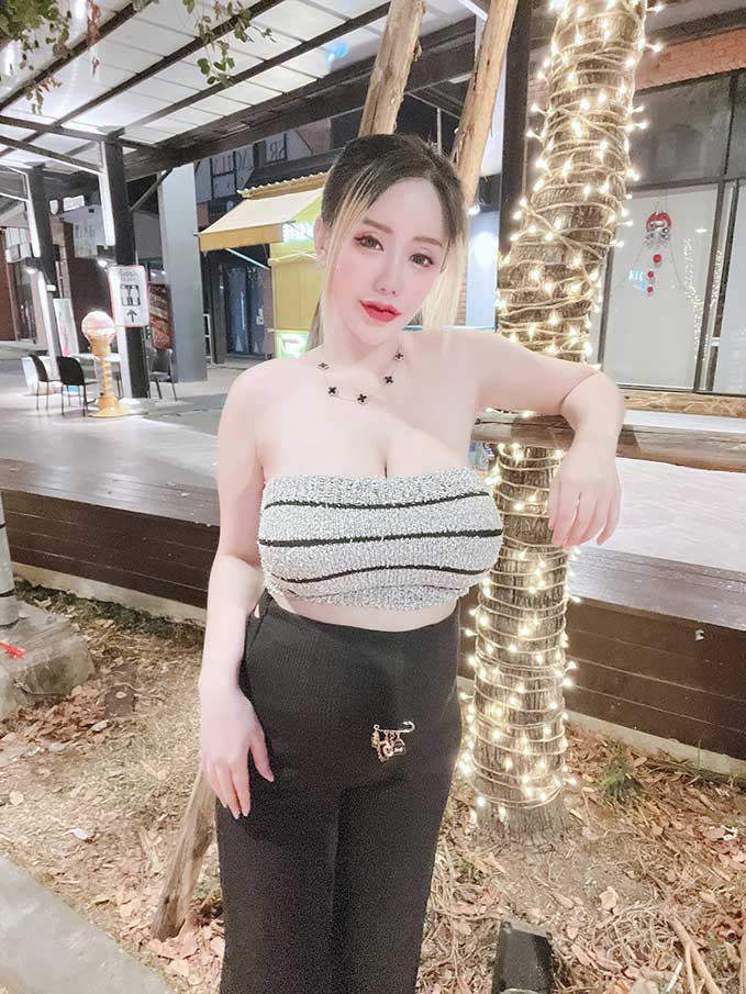 วาร์ป น้อง OilJaruwan 800cc สาวสวยเซ็กซี่ดาวติ๊กต๊อกแซ่บเกินใคร 18+ 2