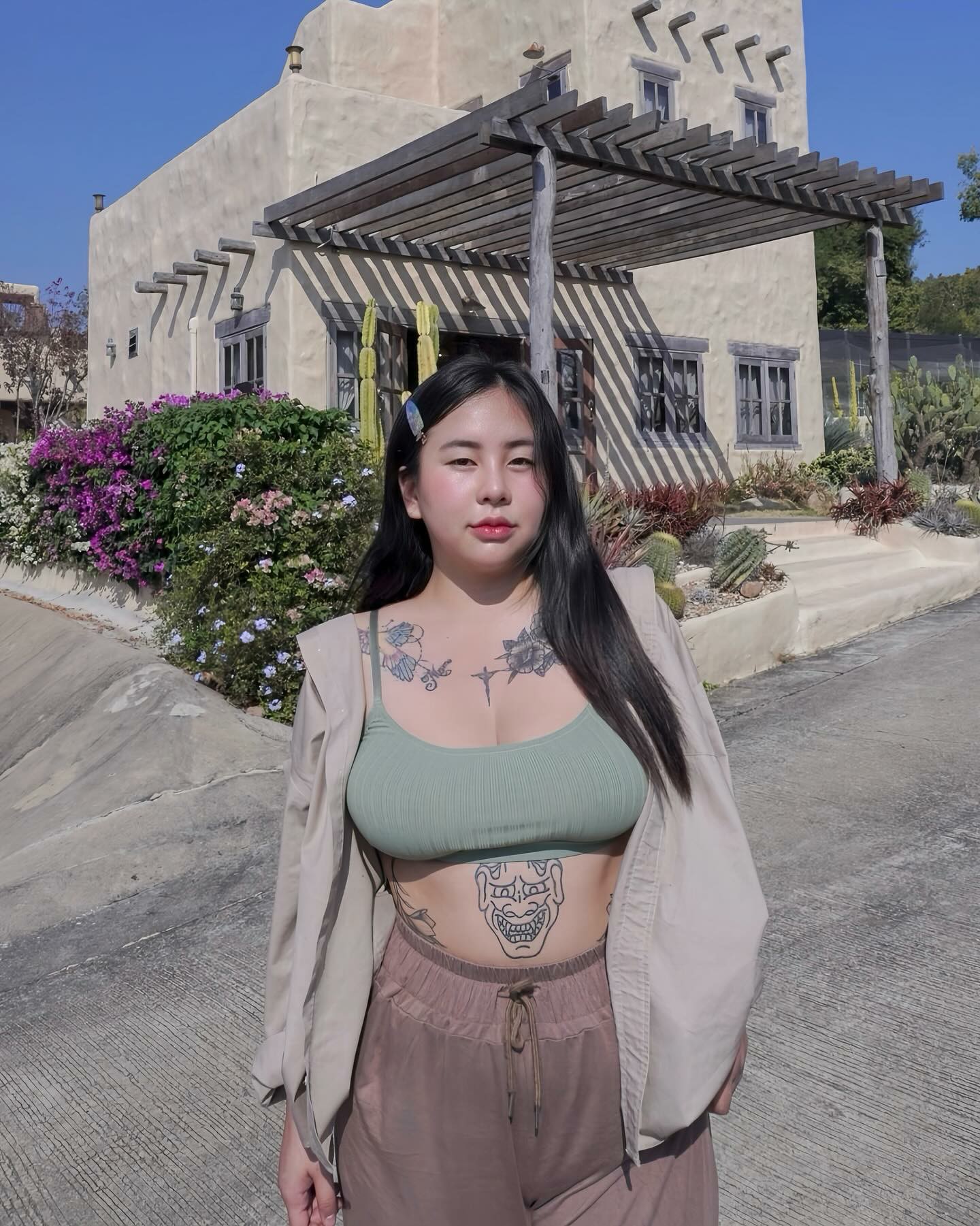 เปิดประวัติ Kodchapapak Xingxing สาวสวย OnlyFans สุดเอ็กซ์ลีลาเด็ด 12